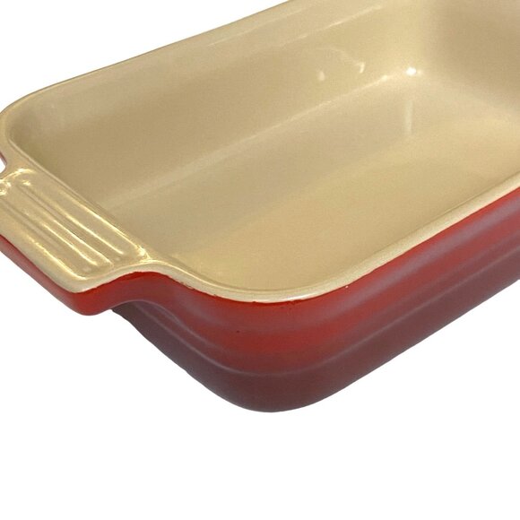Le Creuset Stonewear Red Enamel Rectangular Baking Dish Small 7x5 - Picture 3 of 10